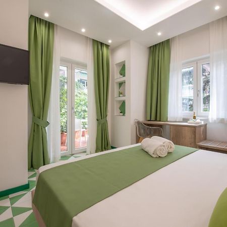 Gea Suite B&B Sorrento Bagian luar foto