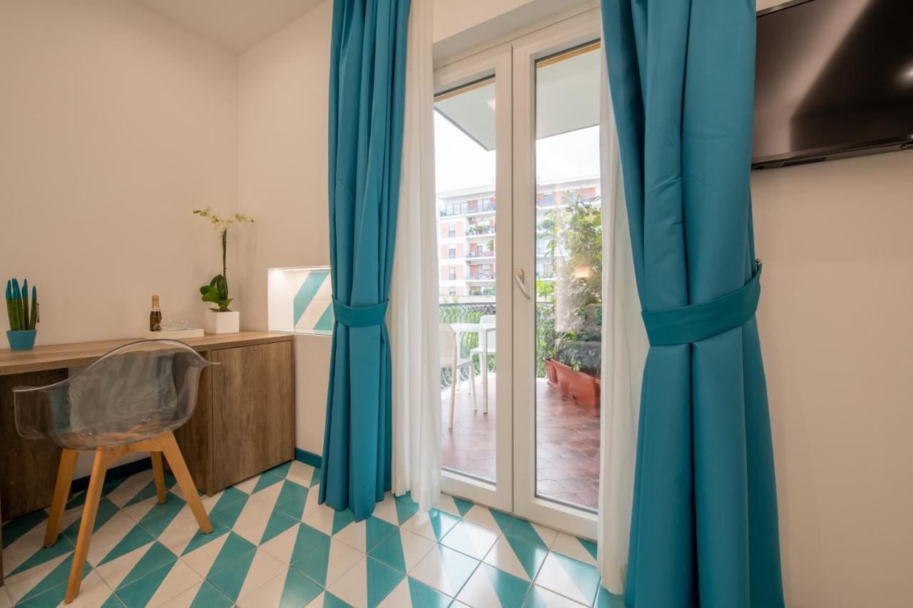 Gea Suite B&B Sorrento Bagian luar foto